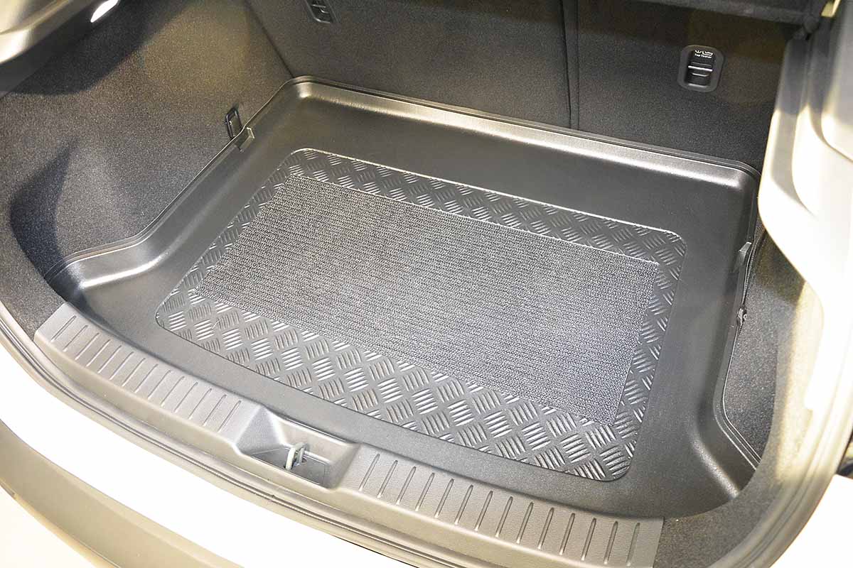 Tavite portbagaj Mazda CX -30, caroserie suv, an fabricatie 08.2019 - prezent, sistem audio bose | 193014