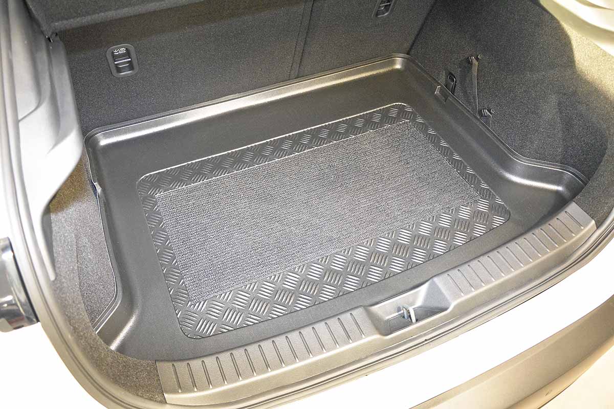 Tavite portbagaj Mazda CX -30, caroserie suv, an fabricatie 08.2019 - prezent, sistem audio bose | 193014