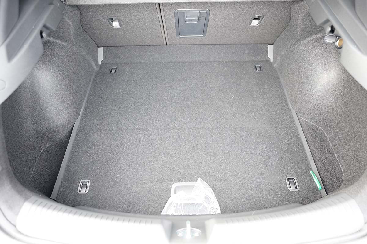 Tavita de portbagaj Hyundai i30 III Hybrid, caroserie Coupe, fabricatie 2020 - prezent - 7