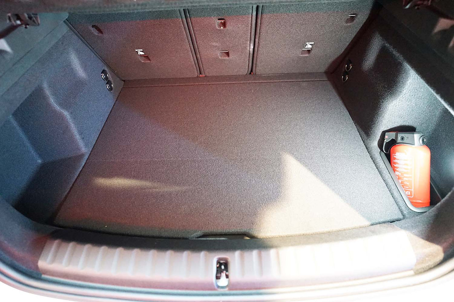 Tavita portbagaj Mini Countryman III EV fabricatie 03.2024 - prezent, caroserie suv, bancheta culisanta #1