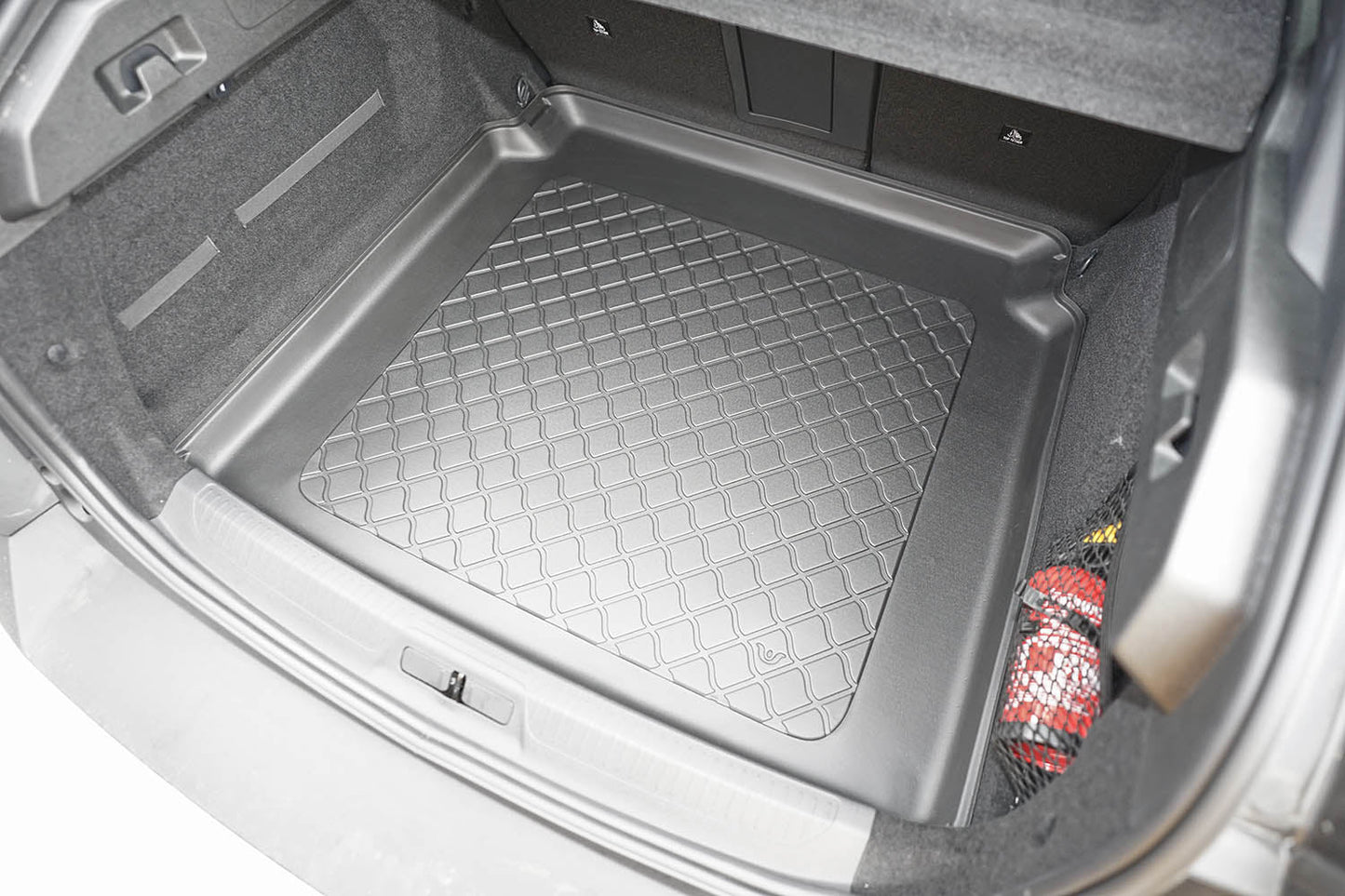 Tavite portbagaj Peugeot 408, caroserie suv, an fabricatie 10.2022 - prezent, nu corespunde pentru phev | 193589GRD