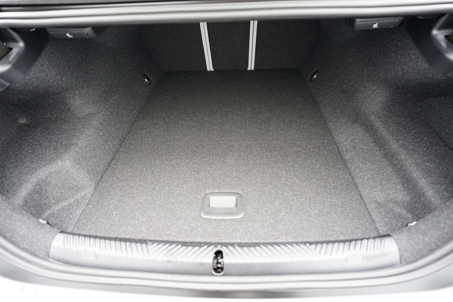 Tavita portbagaj BMW i5 G60 fabricatie 10.2023 - prezent, caroserie sedan #1 - Auto Alorria