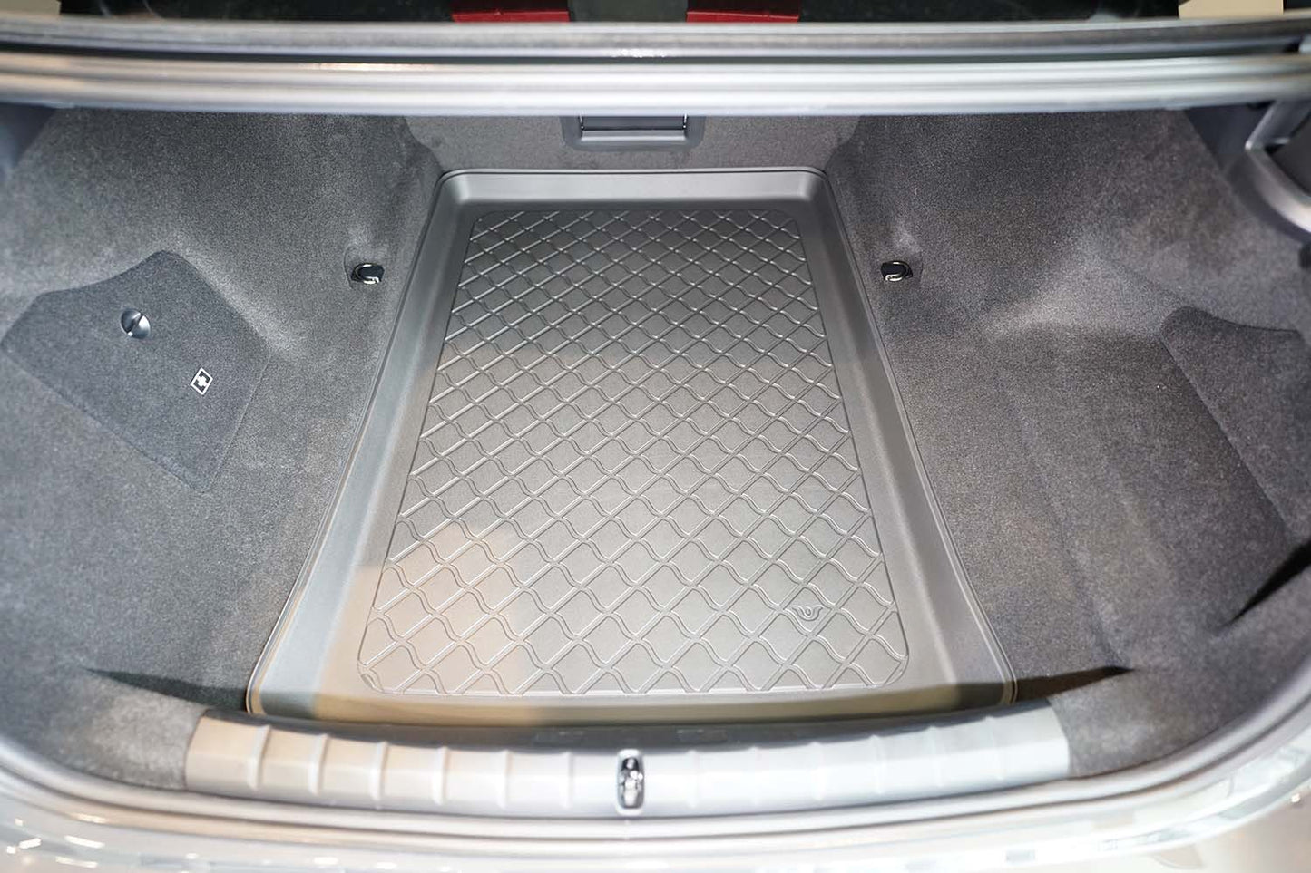Tavita portbagaj BMW Seria 7 G70 PHEV fabricatie 03.2023 - prezent, caroserie sedan #1