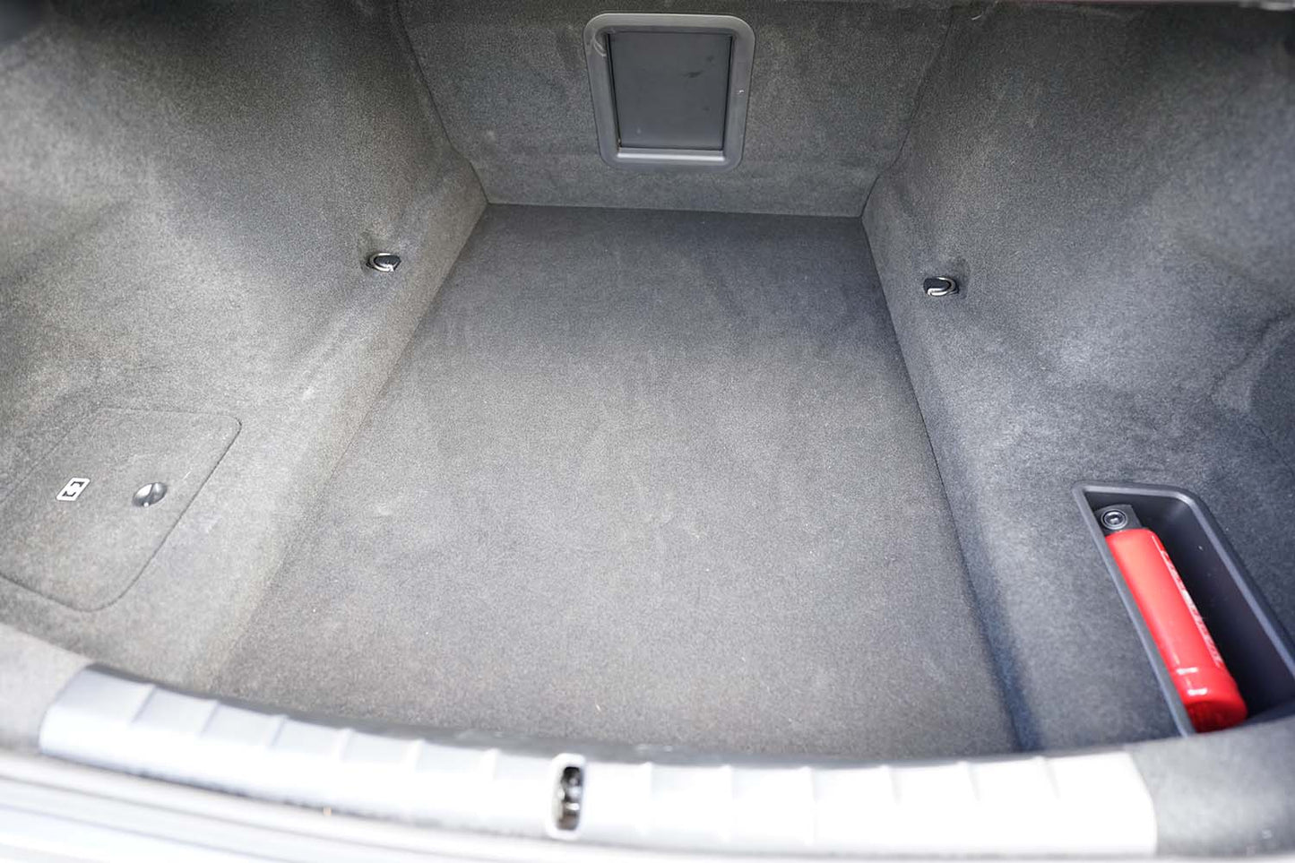 Tavita portbagaj BMW Seria 7 G70 PHEV fabricatie 03.2023 - prezent, caroserie sedan #1
