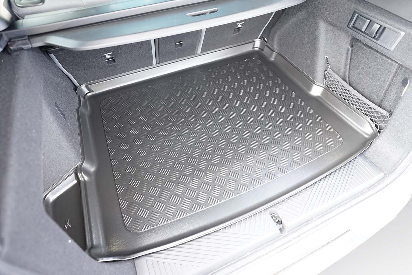 Tavita portbagaj BMW X3 G45 MHEV fabricatie 11.2024 - prezent, caroserie suv, cu ureche detasabila pe stanga #2 - Auto Alorria