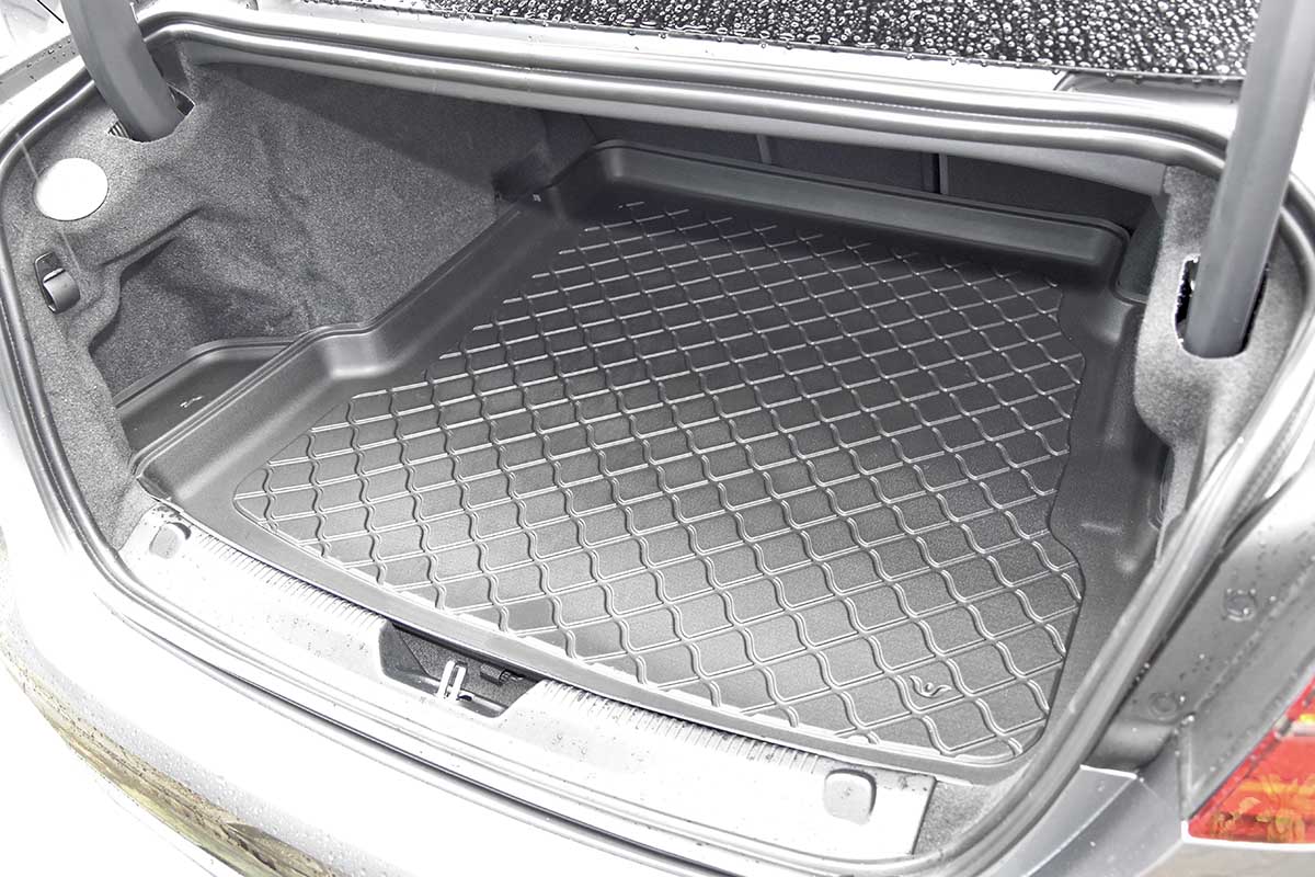 Tavita de portbagaj Jaguar XE, caroserie Sedan, fabricatie 2019 - prezent, Facelift - 6