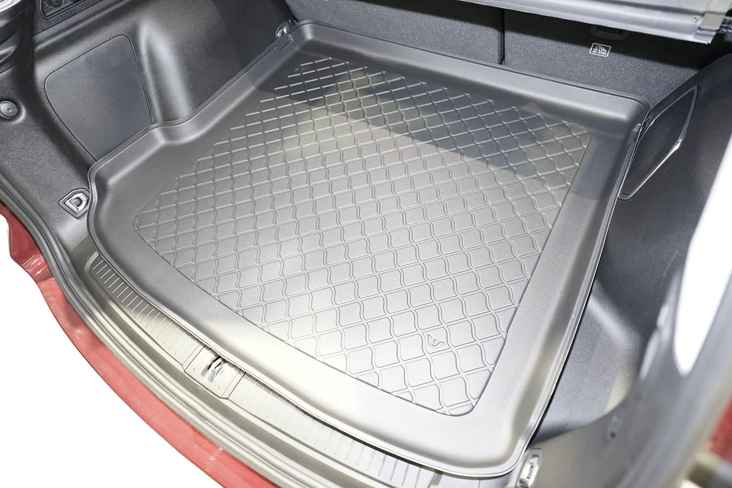 Tavita portbagaj Jeep Grand Cherokee V PHEV fabricatie 05.2022 - prezent, caroserie suv, 5 locuri #1