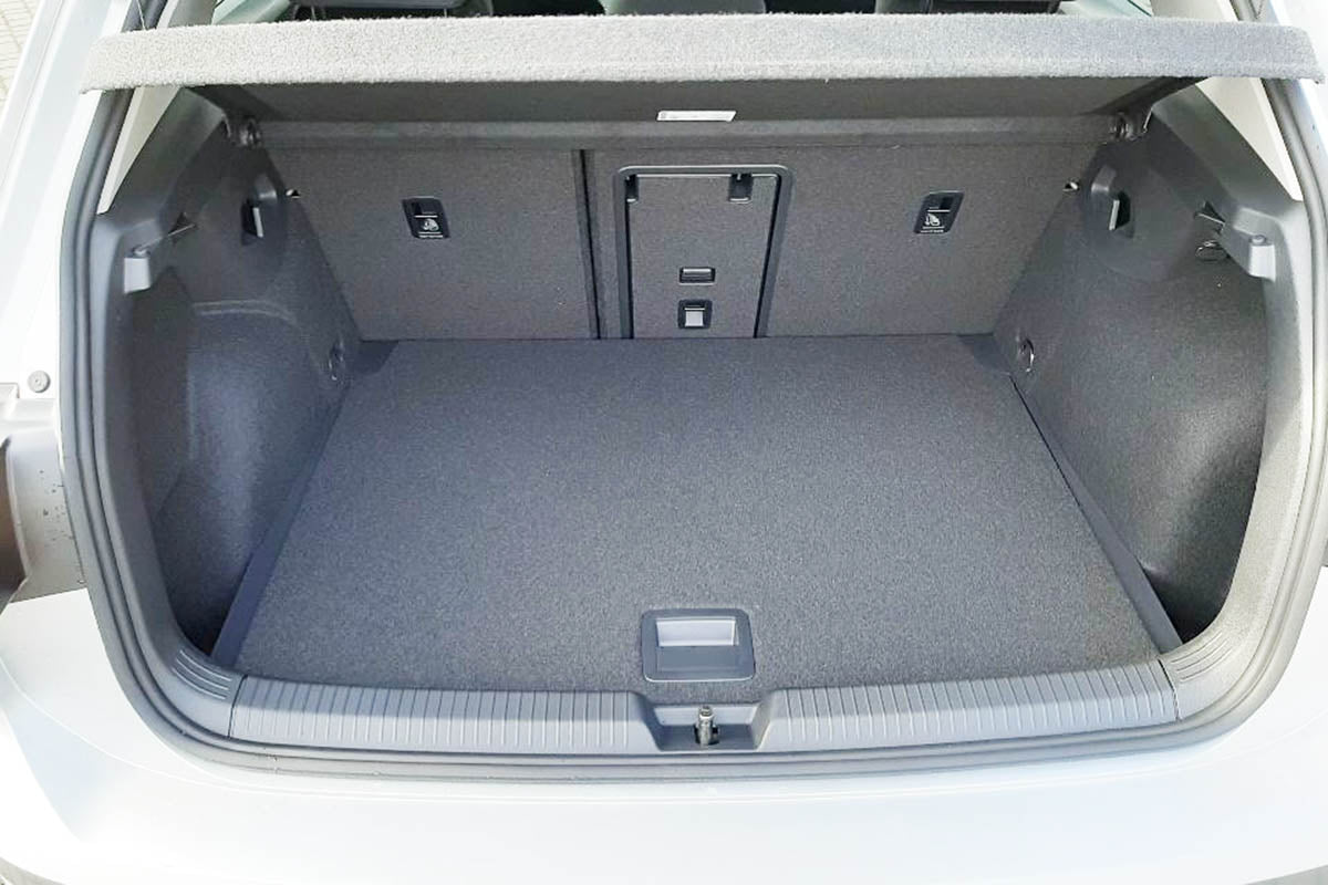 Tavite portbagaj Volkswagen Golf 8, caroserie hatchback, an fabricatie 12.2019 - prezent, portbagaj superior | 193882GRD