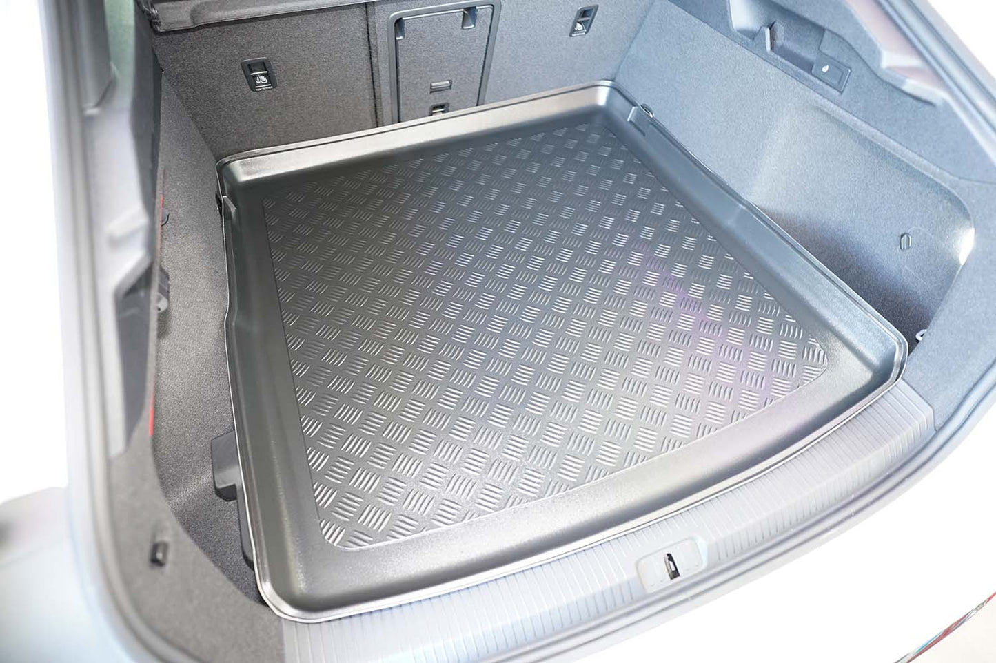 Tavita portbagaj Volkswagen ID.7 fabricatie 06.2024 - prezent, caroserie combi, portbagaj superior, podea variabila in pozitie superioara #2