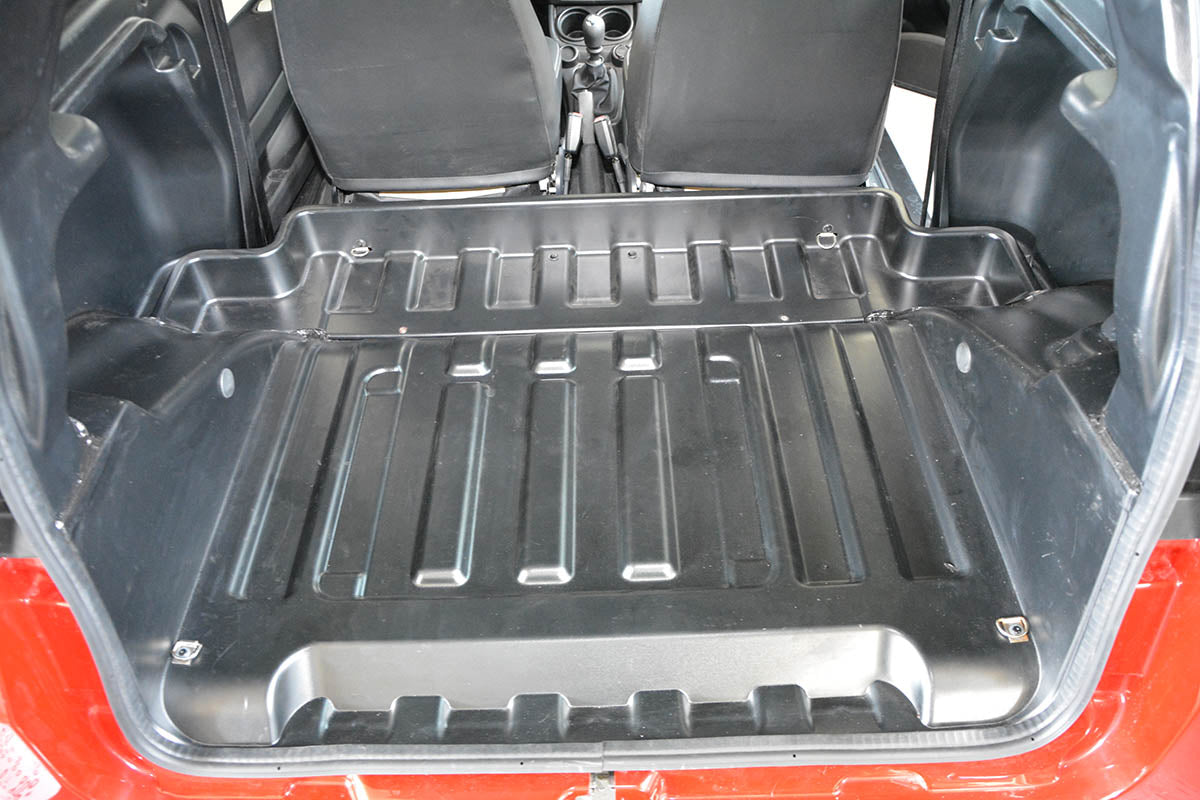 Tavita de portbagaj Aixam ECoupe, caroserie Hatchback, fabricatie 02.2017 - prezent, electric - 8