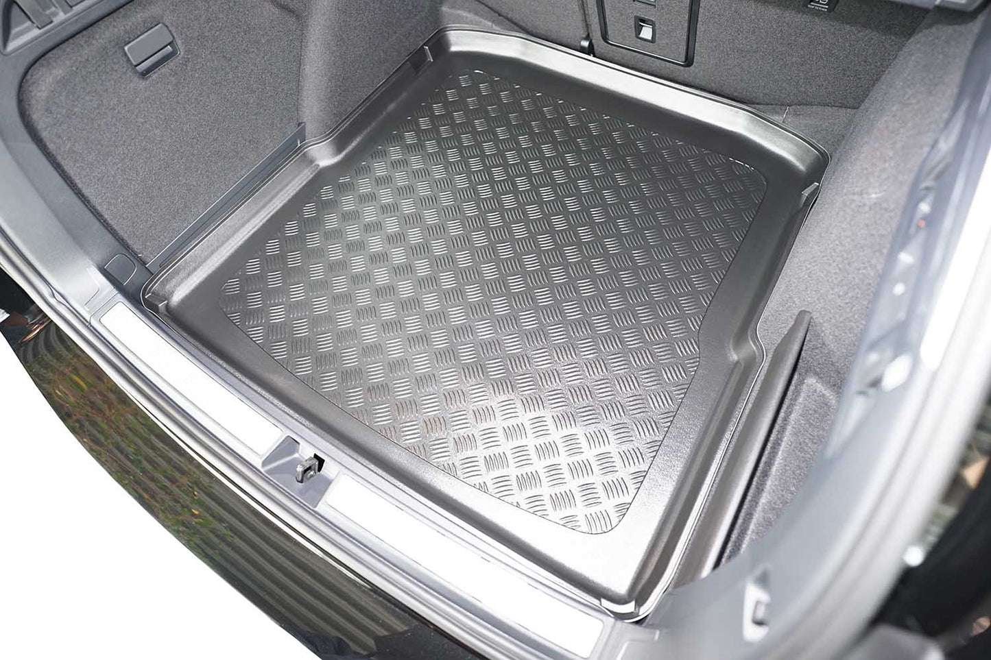 Tavita portbagaj Skoda Superb IV MHEV fabricatie 12.2023 - prezent, caroserie combi, portbagaj inferior, fara podea ajustabila pe inaltime, nu corespunde pentru PHEV #2