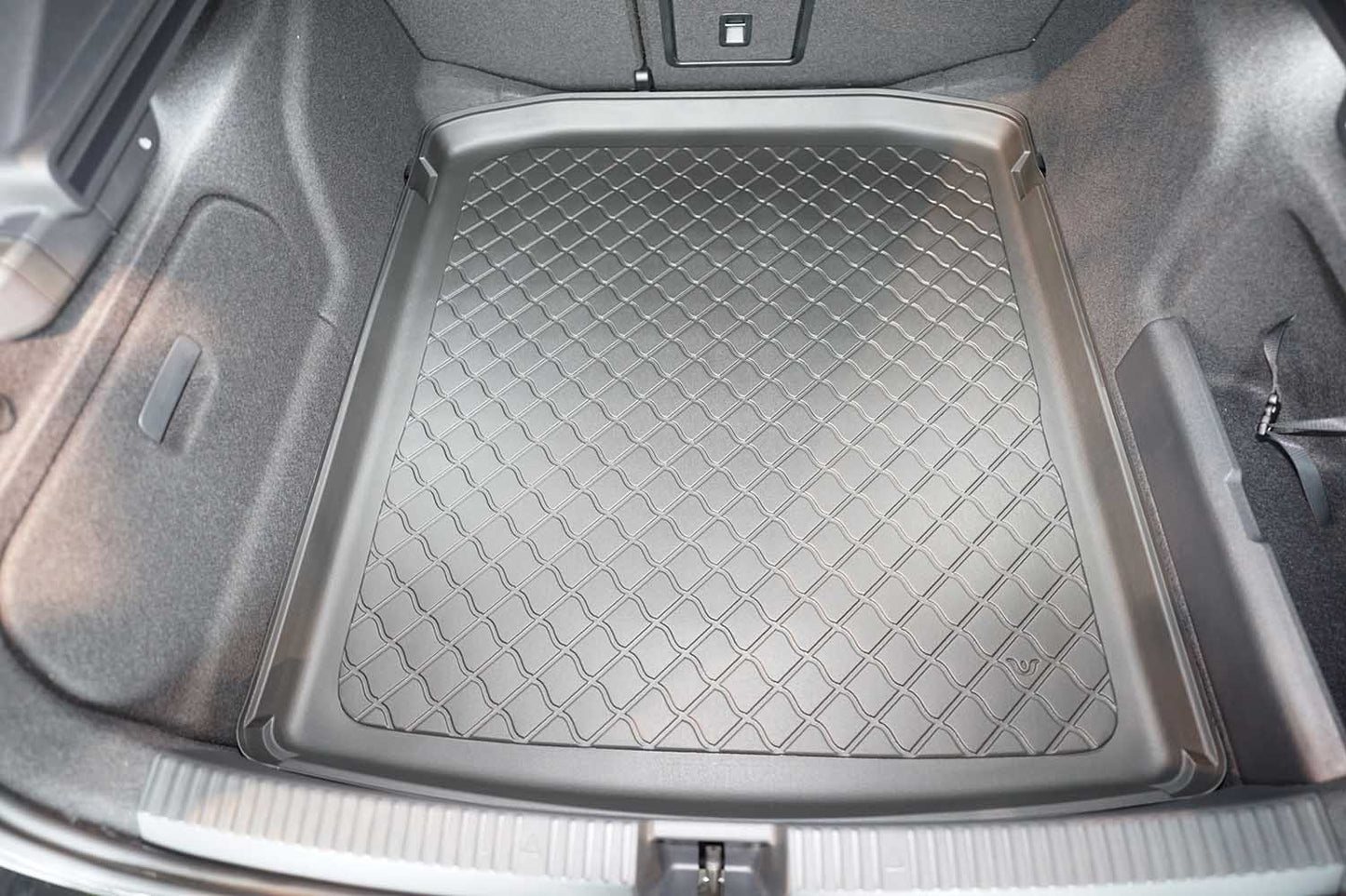 Tavita portbagaj Skoda Superb IV MHEV fabricatie 12.2023 - prezent, caroserie sedan, portbagaj inferior, fara podea reglabila pe inaltime #2