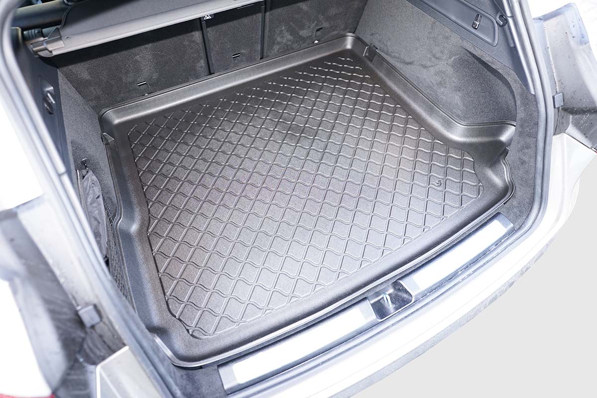 Tavita de portbagaj Mercedes EQC, caroserie SUV, fabricatie 05.2019 - prezent - 6