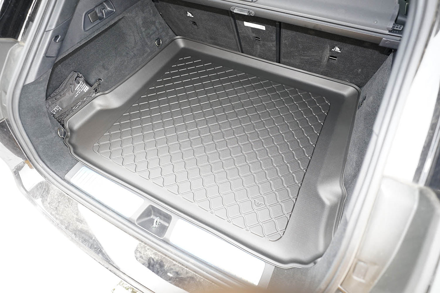 Tavite portbagaj Mercedes EQE X294, caroserie suv, an fabricatie 05.2023 - prezent | 194027GRD