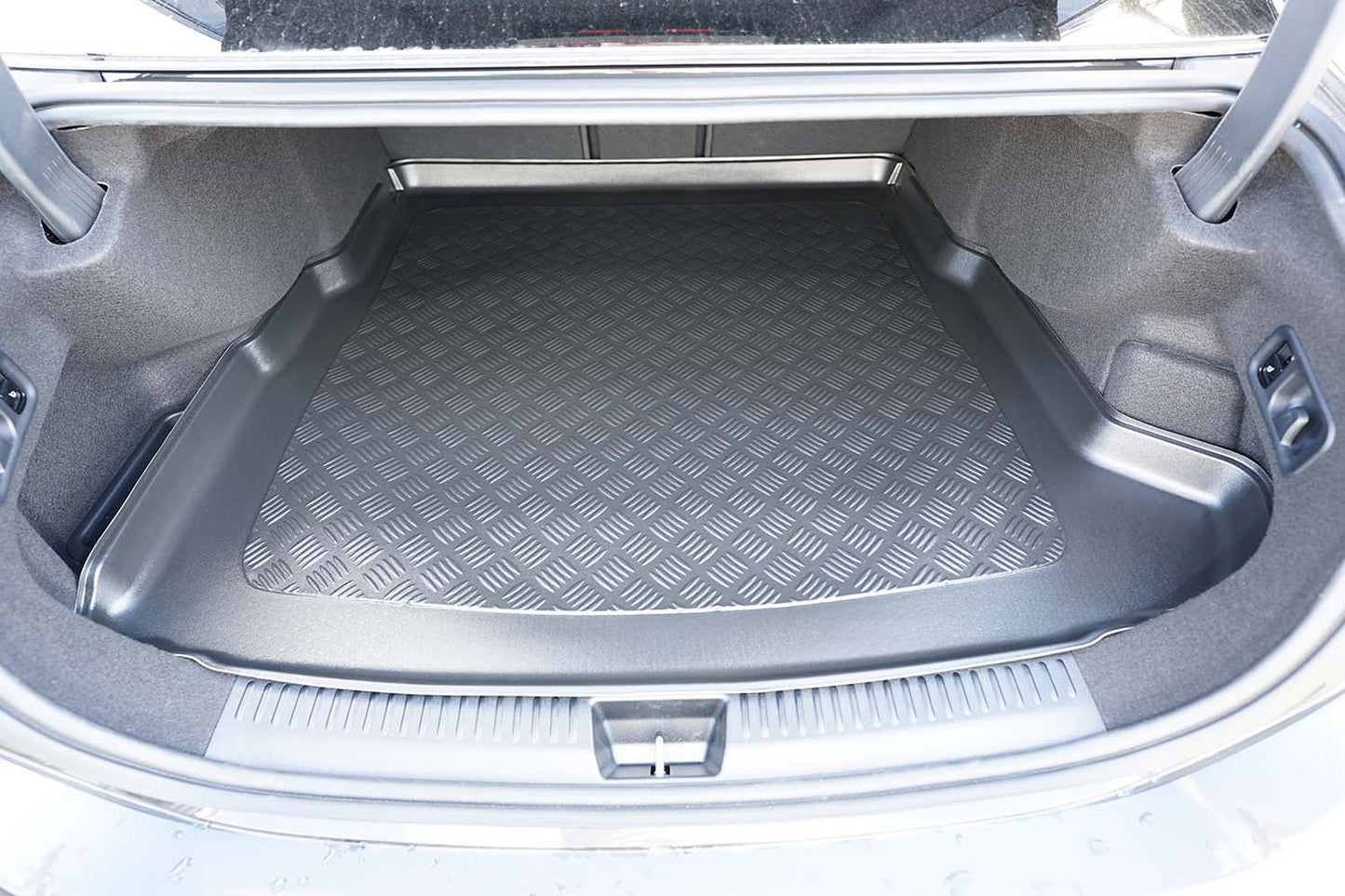Tavite portbagaj Mercedes E-Class W214 PHEV, caroserie sedan, an fabricatie 10.2023 - prezent | 194030BSC