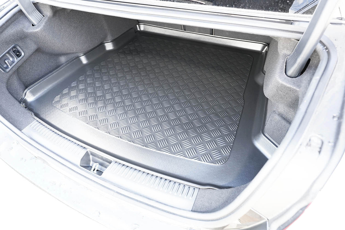 Tavite portbagaj Mercedes E-Class W214 PHEV, caroserie sedan, an fabricatie 10.2023 - prezent | 194030BSC