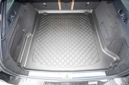 Tavita portbagaj Mercedes E-Class W214 T-Modell fabricatie 08.2023 - prezent, caroserie combi, nu corespunde pentru PHEV, cu ureche detasabila pe stanga #1 - Auto Alorria