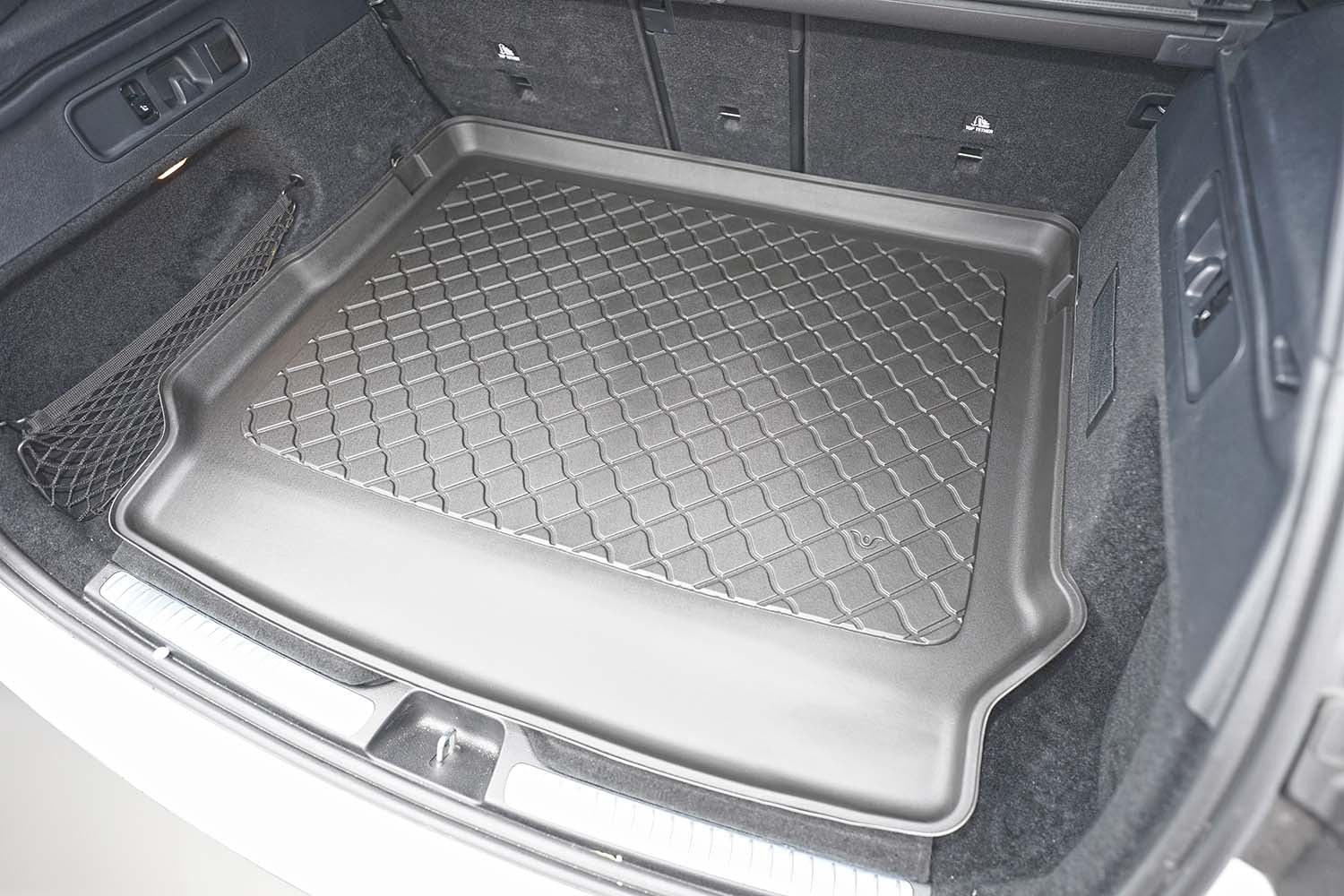 Tavita portbagaj Mercedes GLC X254 PHEV fabricatie 09.2022 - prezent, caroserie suv #1 - Auto Alorria