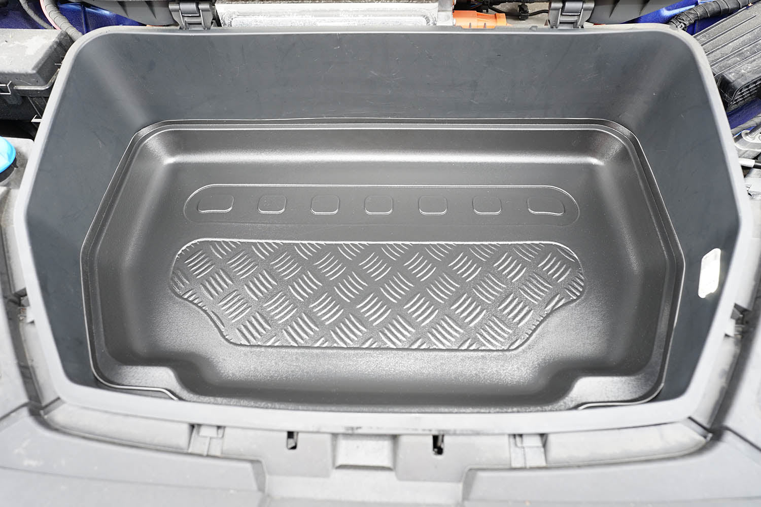 Tavita portbagaj Audi E-Tron fabricatie 05.2019 - prezent, caroserie suv, portbagaj fata #2 - Auto Alorria