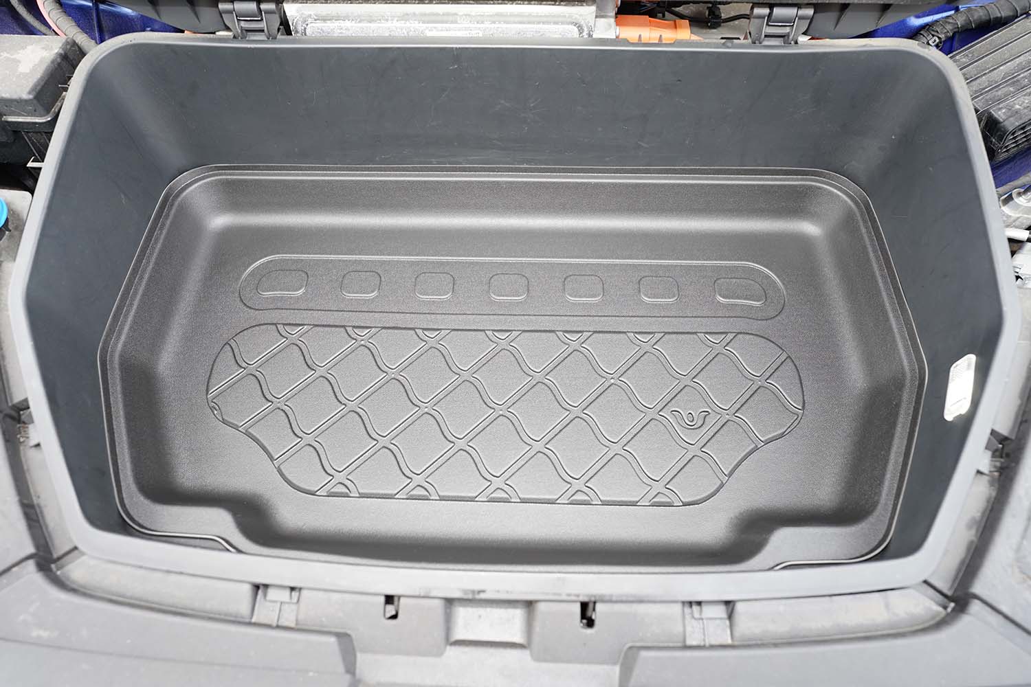 Tavita portbagaj Audi Q8 E-Tron fabricatie 02.2020 - prezent, caroserie sportback, portbagaj fata #1 - Auto Alorria