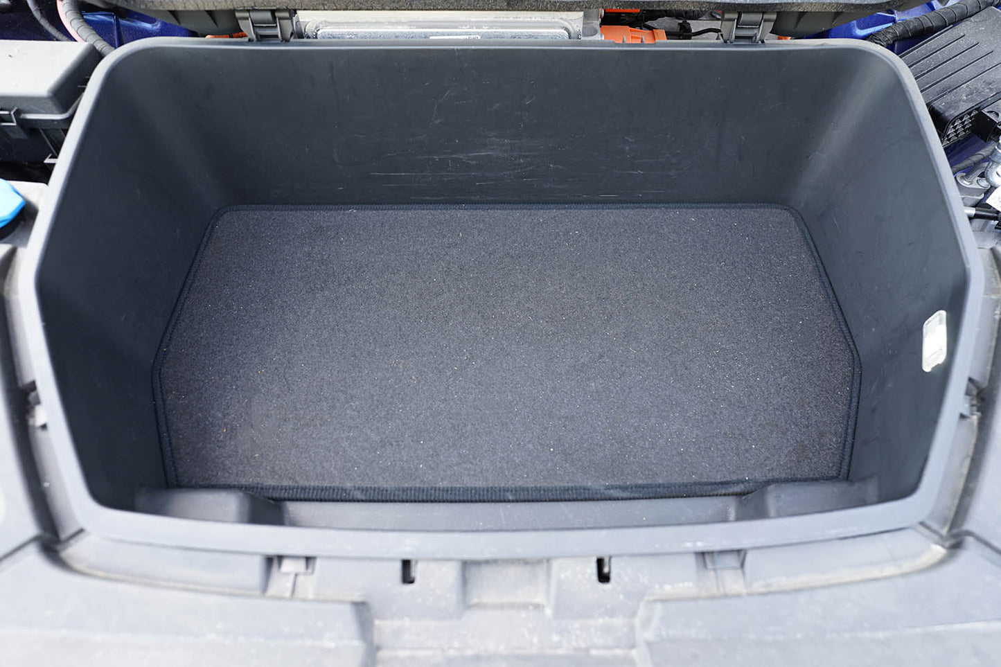 Tavita portbagaj Audi E-Tron fabricatie 02.2020 - prezent, caroserie sportback, portbagaj fata #1 - Auto Alorria