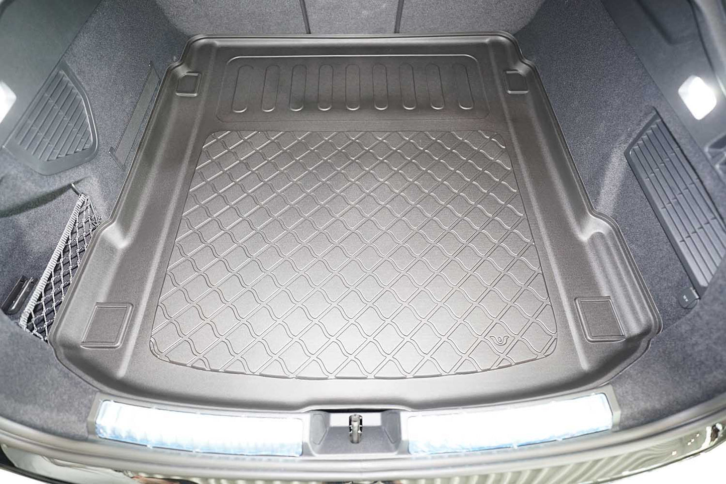 Tavita portbagaj Audi A5 III (B10) fabricatie 11.2024 - prezent, caroserie sedan #1 - Auto Alorria