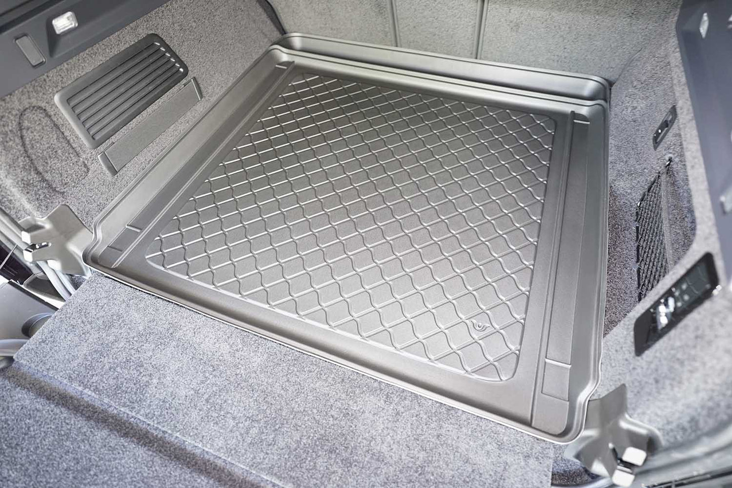 Tavita portbagaj Land Rover Range Rover V PHEV fabricatie 11.2021 - prezent, caroserie suv, 5 locuri, ampatament lung, lungime ajustabila #2