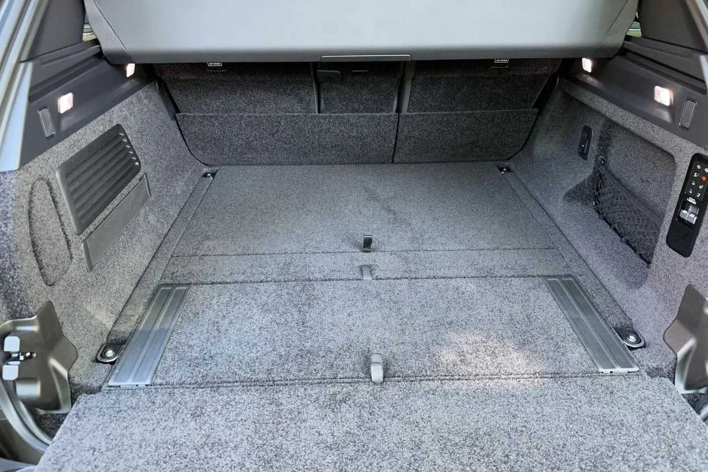 Tavita portbagaj Land Rover Range Rover V PHEV fabricatie 11.2021 - prezent, caroserie suv, 5 locuri, ampatament scurt, lungime ajustabila #2