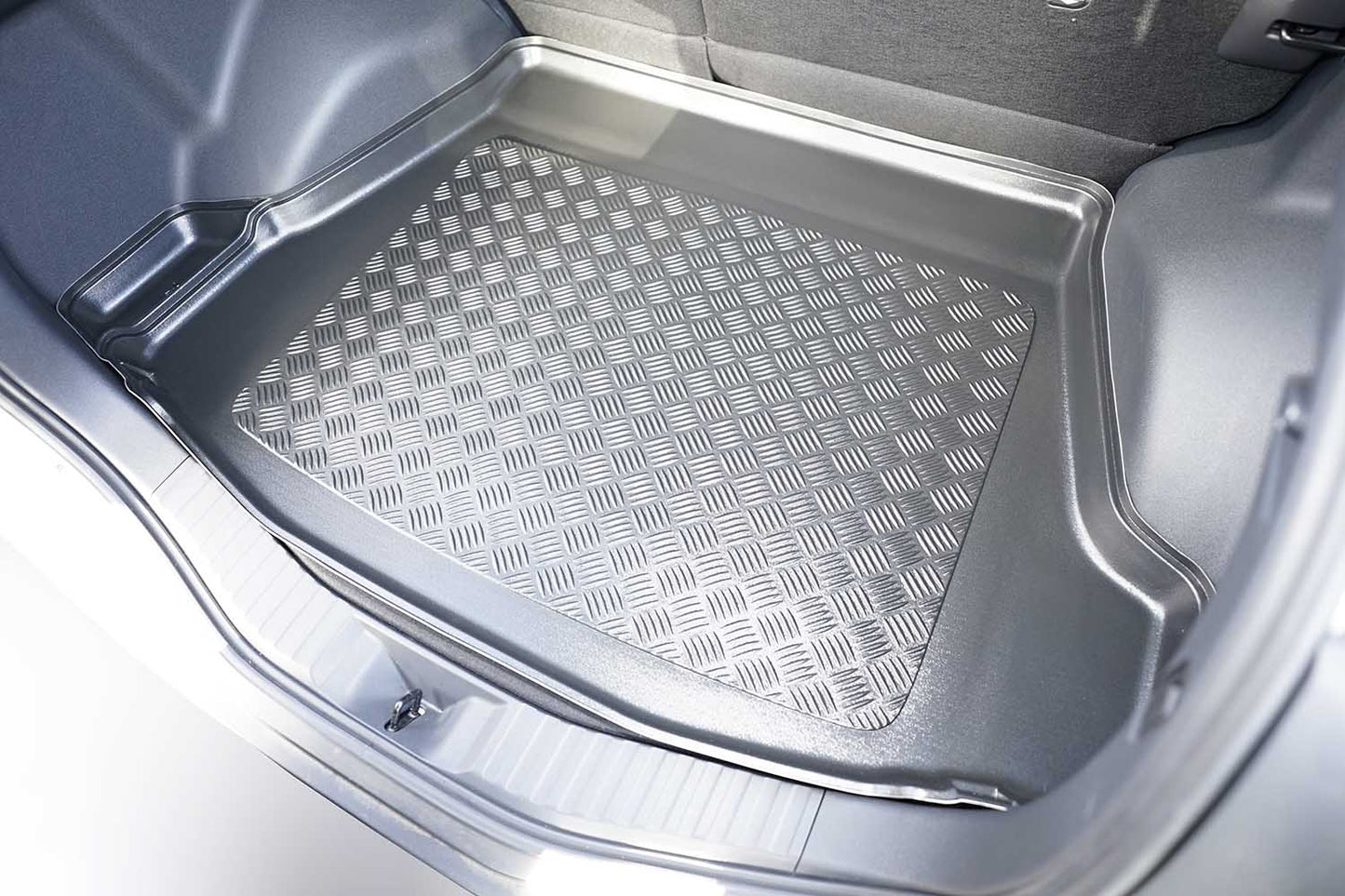Tavita portbagaj Toyota bZ4X fabricatie 07.2022 - prezent, caroserie suv, portbagaj superior, cu ureche detasabila pentru subwoofer #2