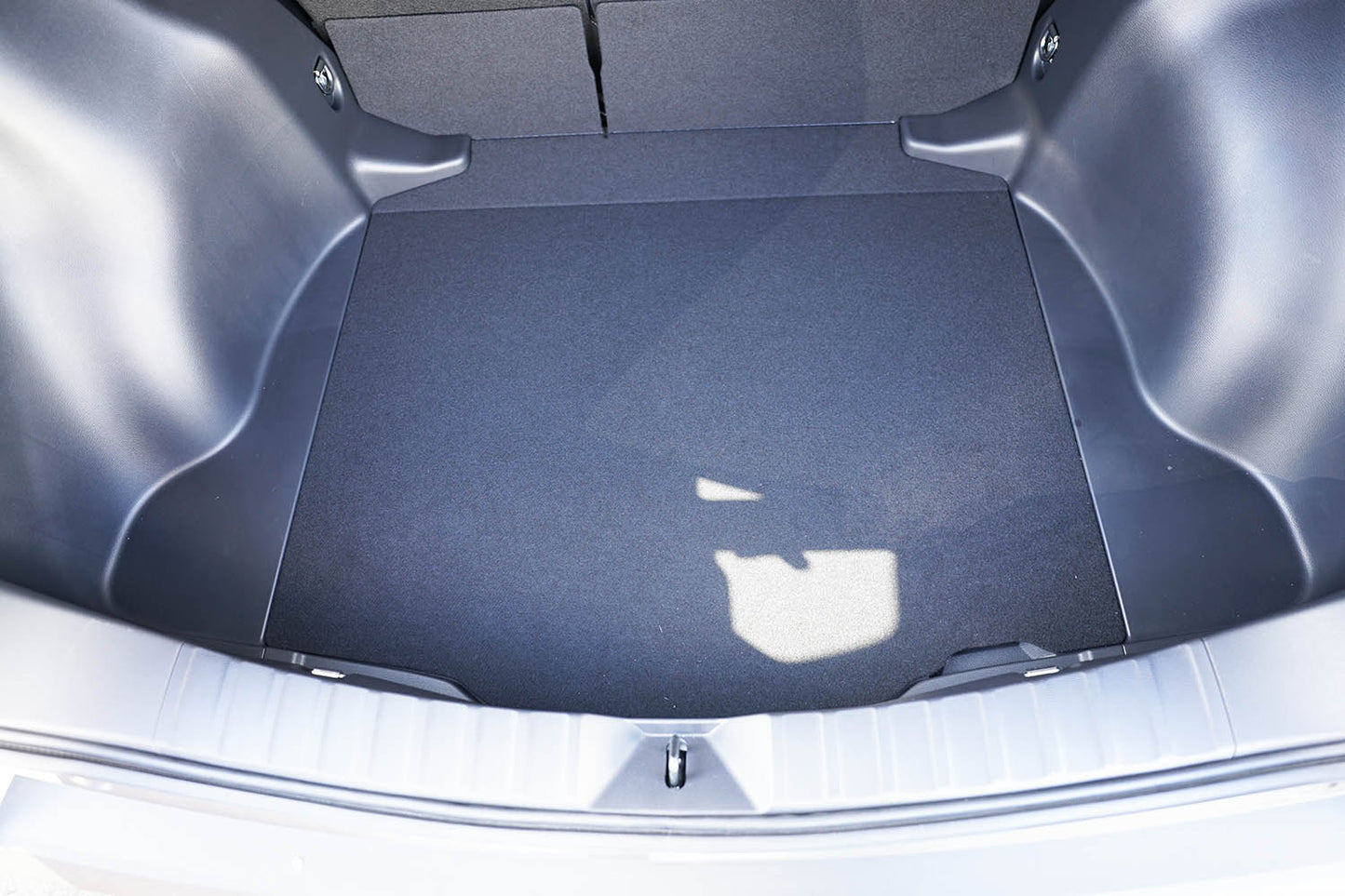 Tavita portbagaj Toyota Corolla Cross 1.8 Hybrid fabricatie 11.2022 - prezent, caroserie suv #1