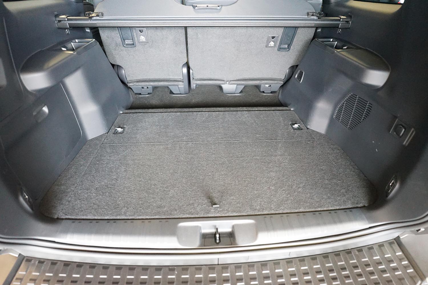 Tavita portbagaj Toyota Land Cruiser J25 fabricatie 06.2024 - prezent, caroserie suv, 5 locuri #1 - Auto Alorria