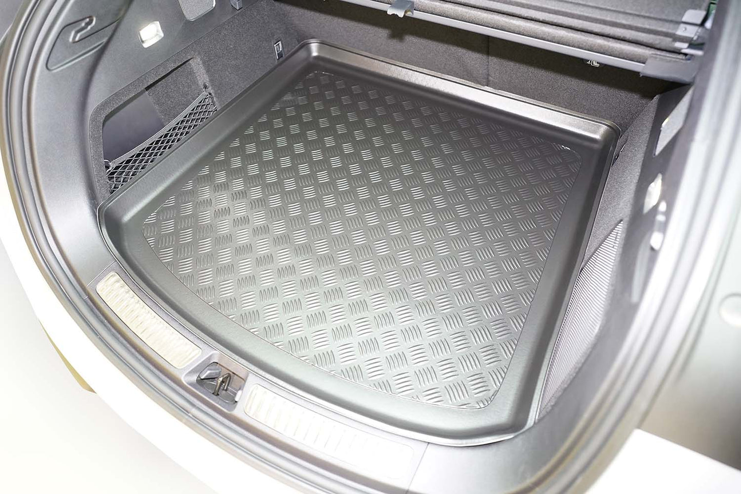 Tavita portbagaj BYD Sealion 7 EV fabricatie 2024 - prezent, caroserie suv, portbagaj superior, podea variabila in pozitie superioara #2 - Auto Alorria