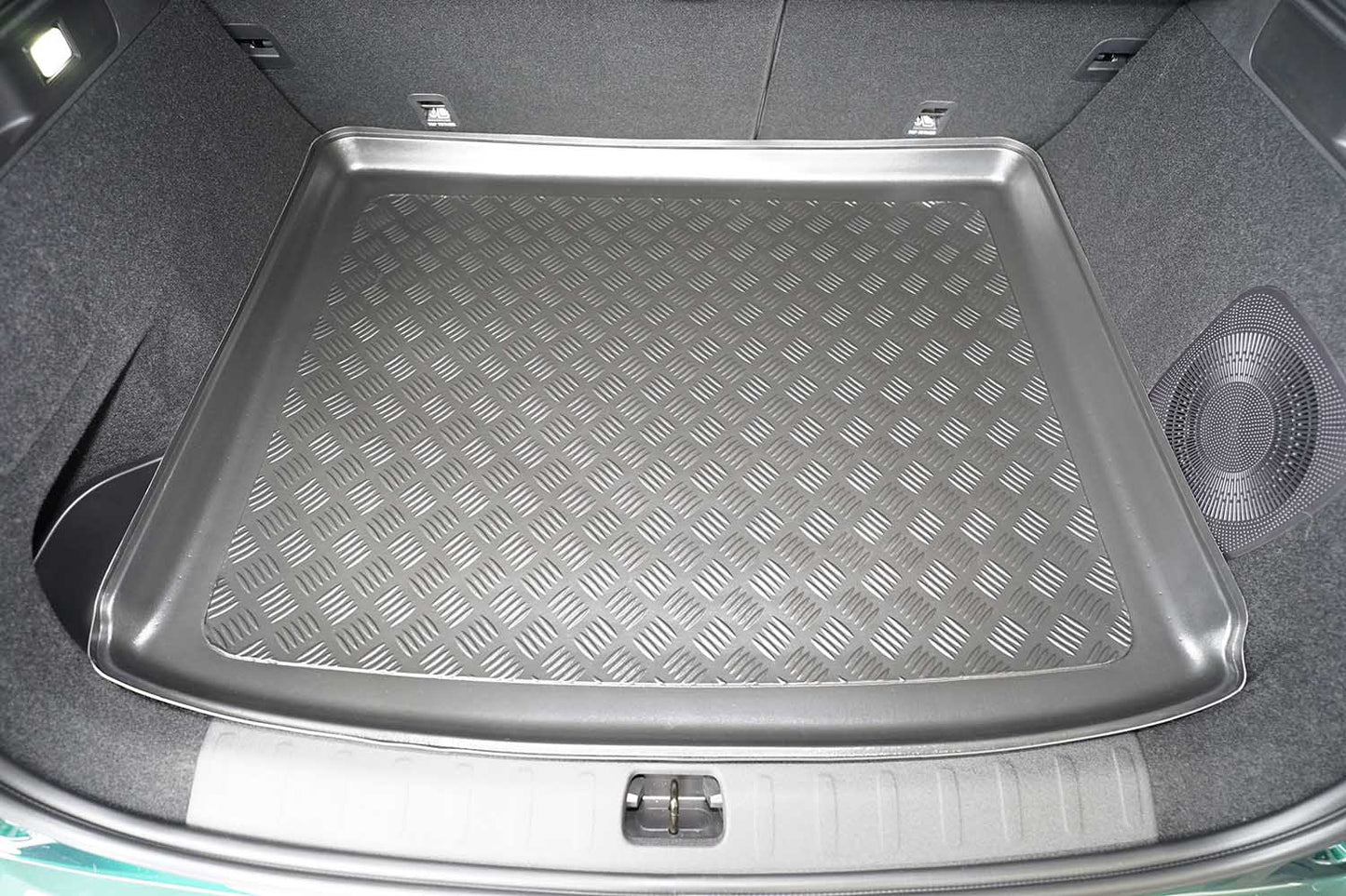 Tavita portbagaj Leapmotor C10 REEV (Hybrid) fabricatie 03.2025 - prezent, caroserie suv #2 - Auto Alorria