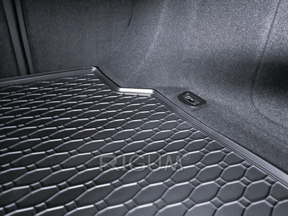 Tavita portbagaj Alfa Romeo Giulia Facelift fabricatie 2020 - prezent, caroserie sedan, 4x4 #1