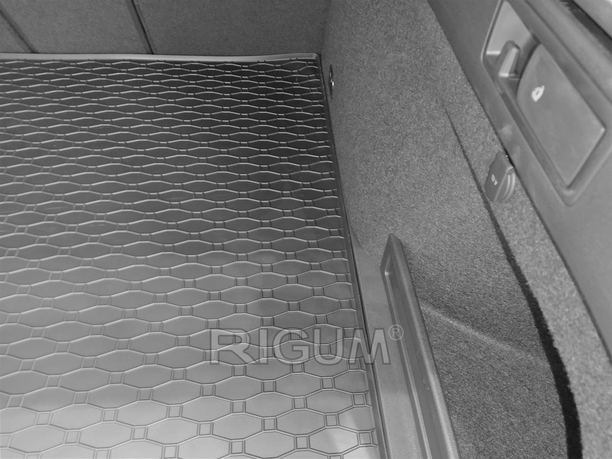 Tavite portbagaj Volkswagen Passat B8 PHEV, caroserie combi, an fabricatie 11.2015 - prezent, portbagaj superior | 437003