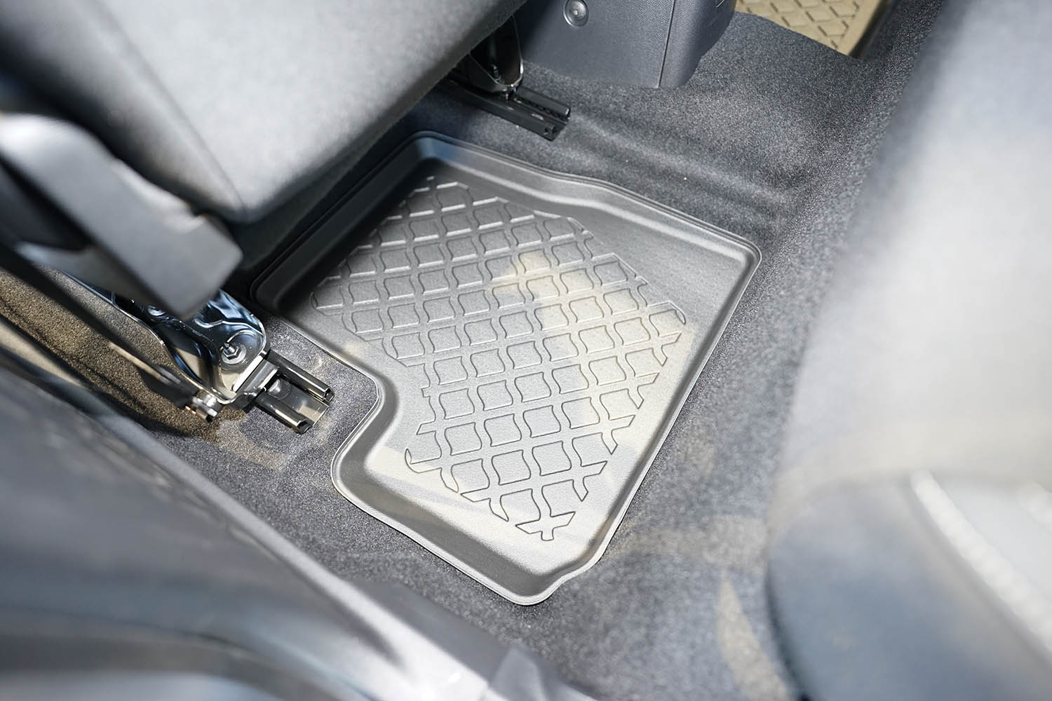 Covorase auto tip tavita Citroen C3 IV fabricatie 04.2024 -prezent, caroserie hatchback, nu corespunde pentru electric si MHEV #1 - Auto Alorria