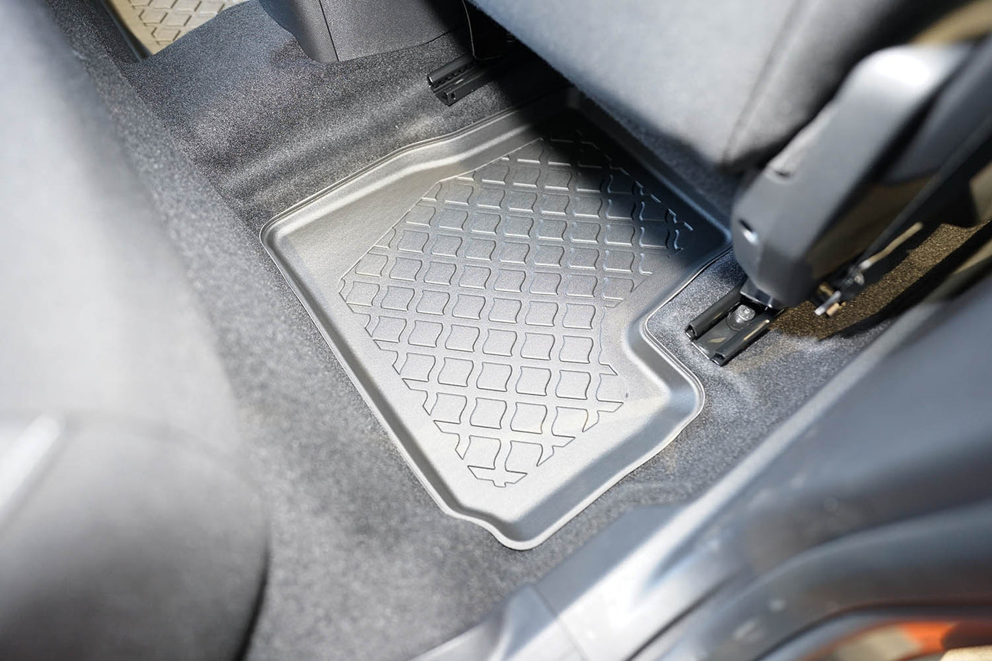 Covorase auto tip tavita Citroen C3 IV fabricatie 04.2024 -prezent, caroserie hatchback, nu corespunde pentru electric si MHEV #1 - Auto Alorria