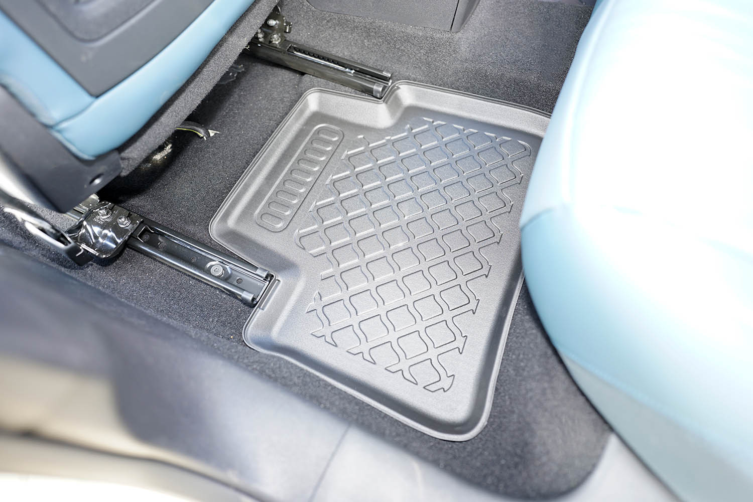 Covorase auto tip tavita Peugeot 308 Hybrid (MHEV) fabricatie 09.2023 - prezent, caroserie combi #1 - Auto Alorria