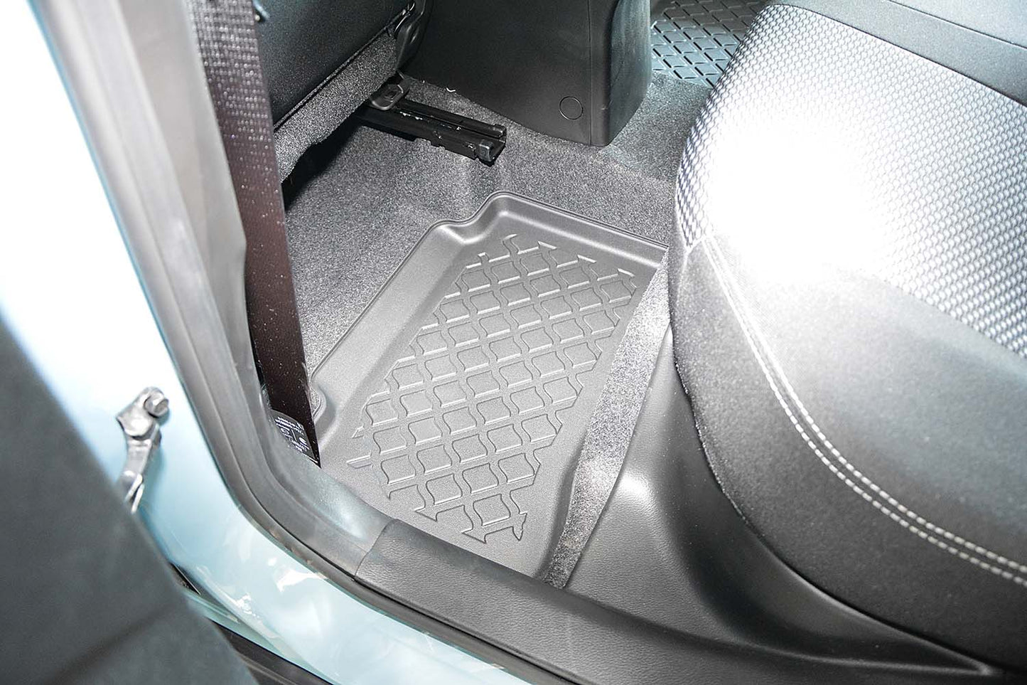 Covorase auto tip tavita Suzuki Vitara Strong Hybrid, an fabricatie 03.2022 - prezent, caroserie suv | 603603