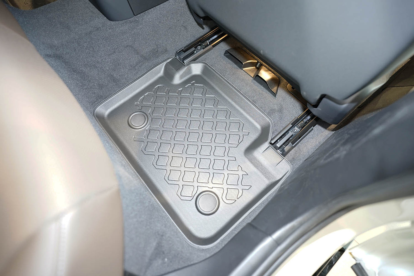Covorase auto tip tavita BMW Seria 5 G61 fabricatie 05.2024 - prezent, caroserie combi #1