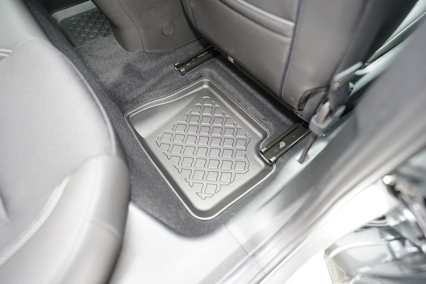 Covorase auto tip tavita Jeep Avenger EV, an fabricatie 2023 - prezent, caroserie suv | 603835