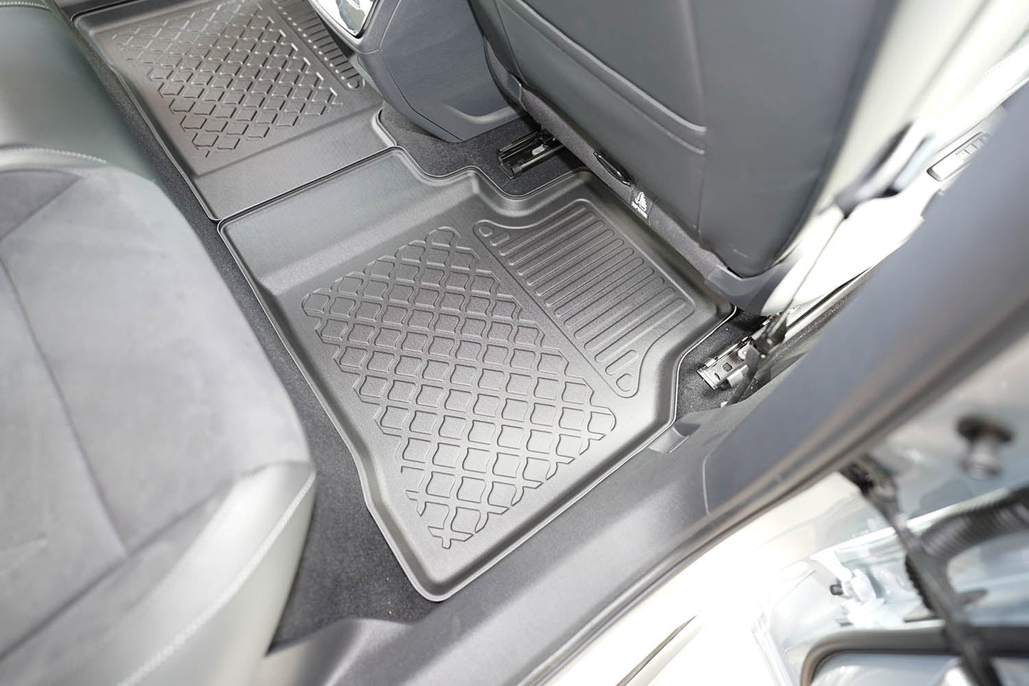 Covorase auto tip tavita Volkswagen ID.7 fabricatie 08.2023 - prezent, caroserie hatchback #3 - Auto Alorria