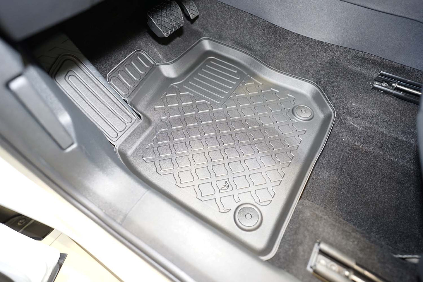 Covorase auto tip tavita Skoda Kodiaq PHEV fabricatie 04.2024 - prezent, caroserie suv, 5-7 locuri, fara rand 3 #1