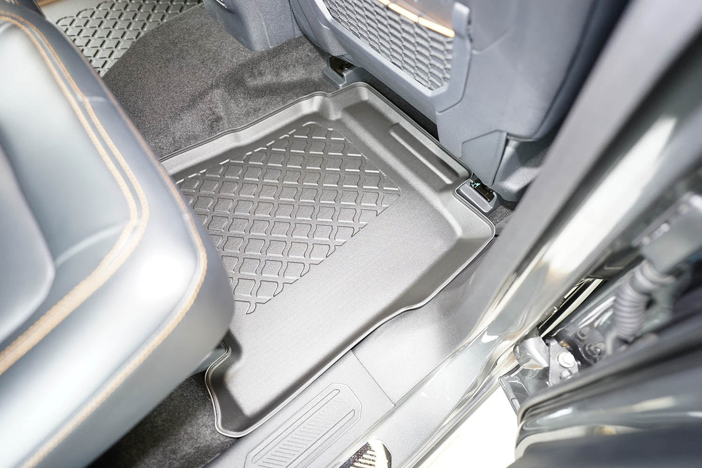 Covorase auto tip tavita Ford Bronco fabricatie 06.2021 - prezent, caroserie suv, 5 locuri #1 - Auto Alorria