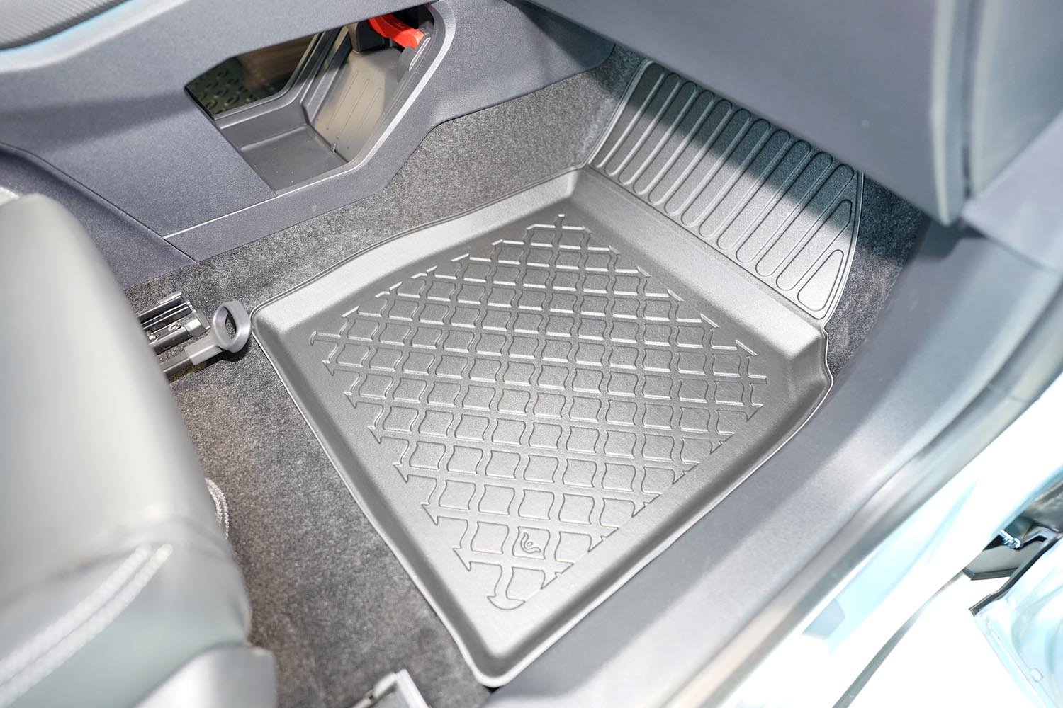 Covorase auto tip tavita Ford Explorer VI EV fabricatie 06.2024 - prezent, caroserie suv #1 - Auto Alorria