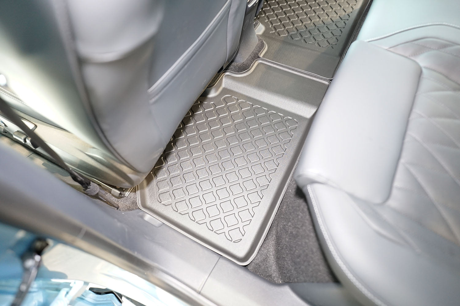 Covorase auto tip tavita Ford Explorer VI EV fabricatie 06.2024 - prezent, caroserie suv #1 - Auto Alorria