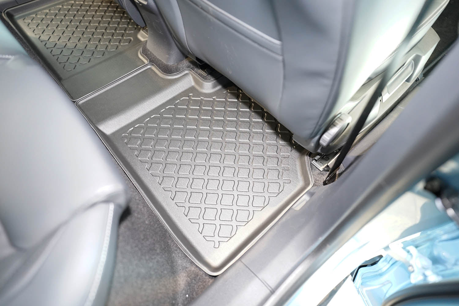 Covorase auto tip tavita Ford Explorer VI EV fabricatie 06.2024 - prezent, caroserie suv #1 - Auto Alorria