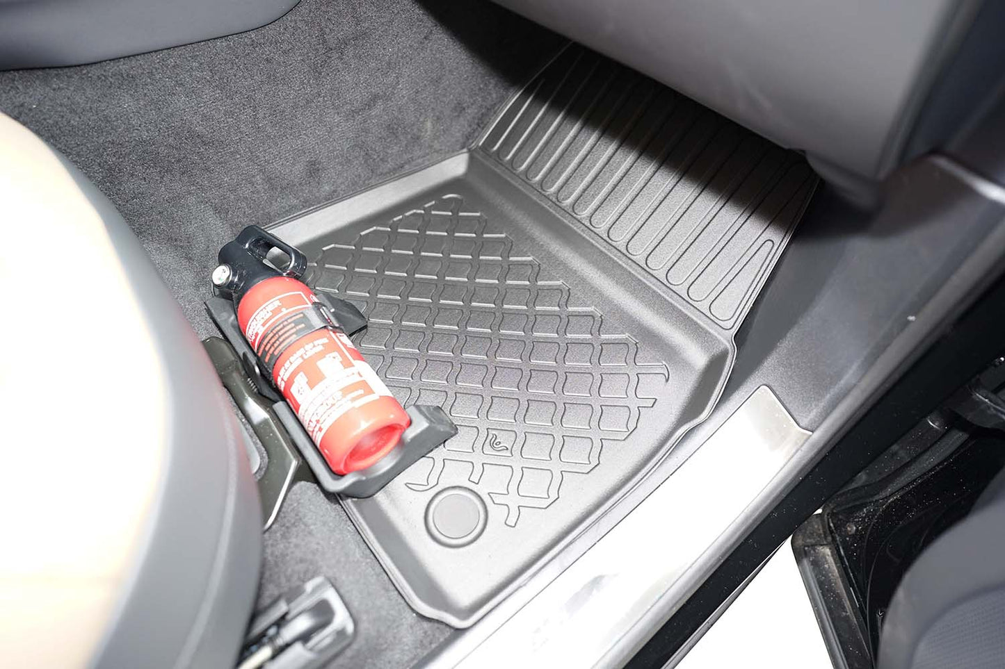 Covorase auto tip tavita Land Rover Range Rover Sport III, an fabricatie 2022 - prezent, caroserie suv | 604163
