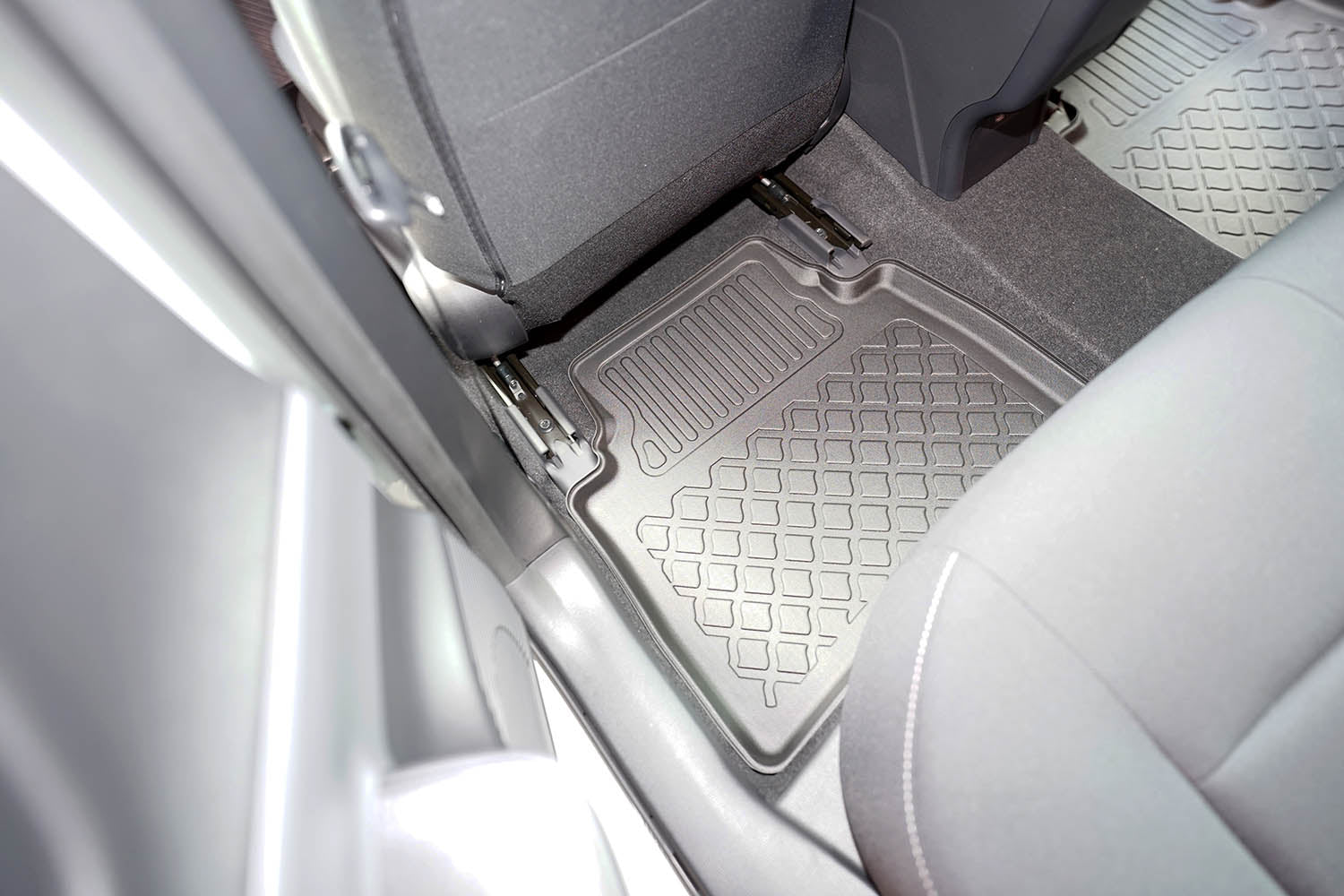 Covorase auto tip tavita Toyota Prius V PHEV fabricatie 07.2023 - prezent, caroserie hatchback #2 - Auto Alorria
