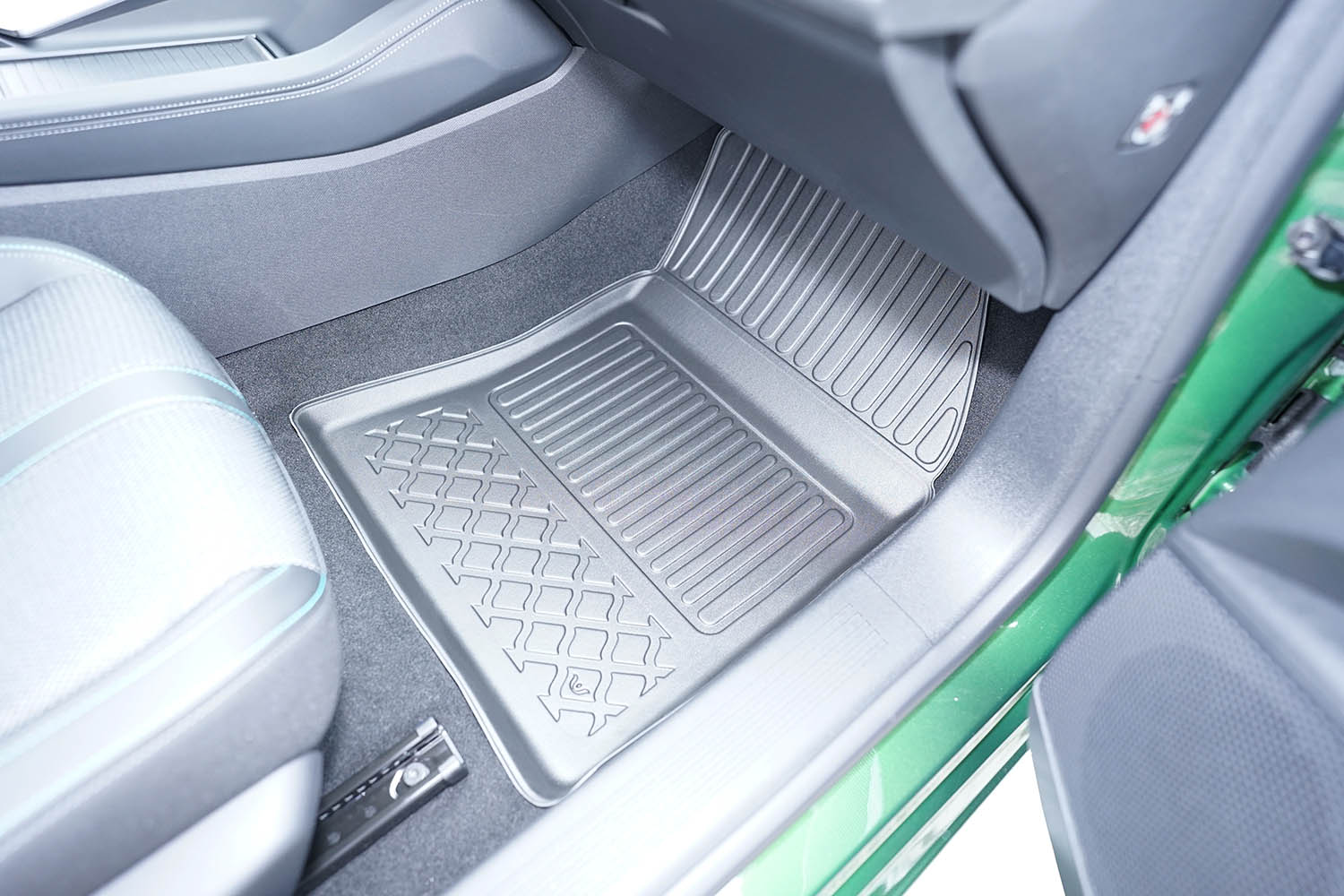 Covorase auto tip tavita DS 4 Hybrid (MHEV) fabricatie 06.2024 - prezent, caroserie hatchback #1 - Auto Alorria